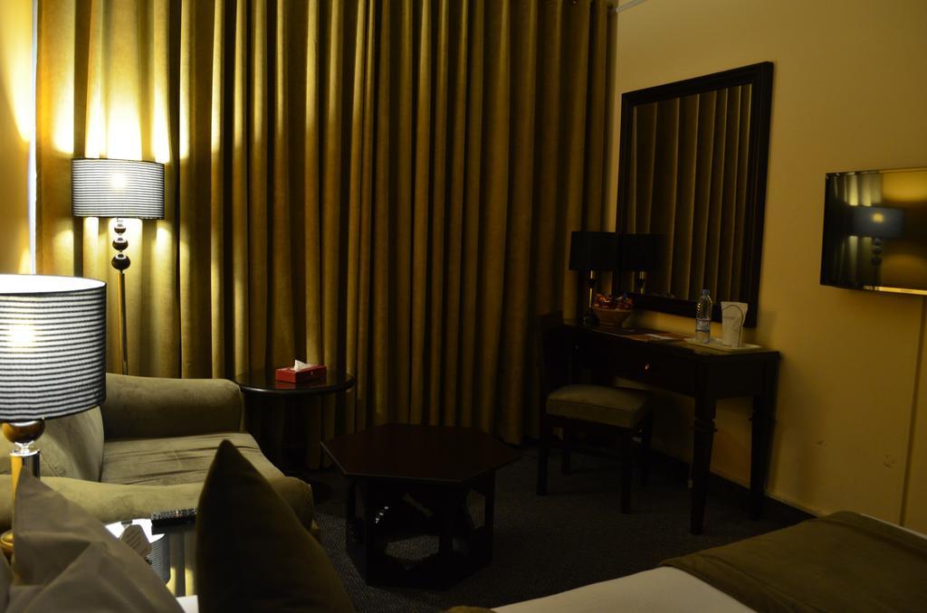 Smart Hotel Lahore Cameră foto